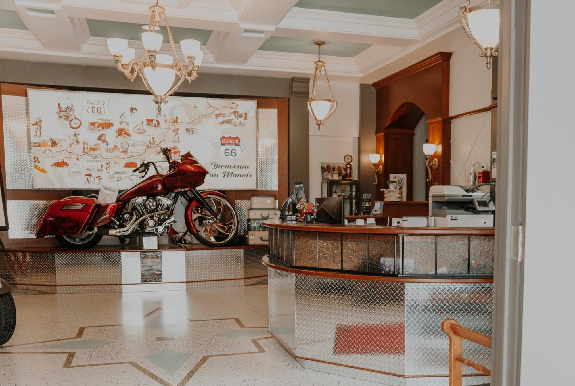 Hotel Historique Et Manoir Route 66 Saint-Victor Exteriér fotografie